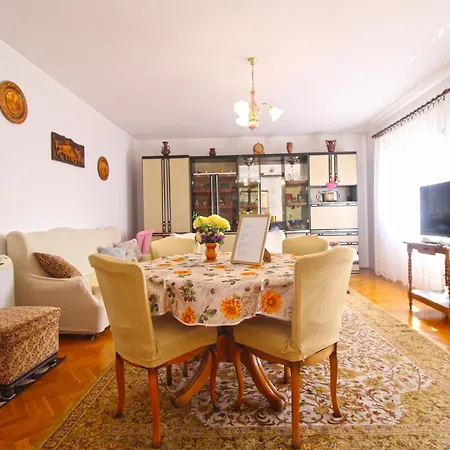 Apartman Cocaletto 2313 *